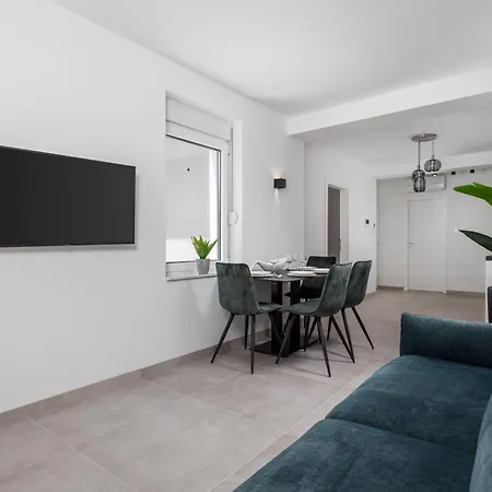Apartment Mar Selce