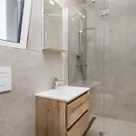 아파트 Mar