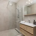 아파트 Mar *