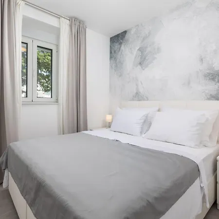 Mar Apartment