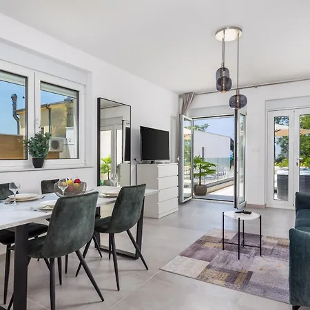 Mar Apartment Selce